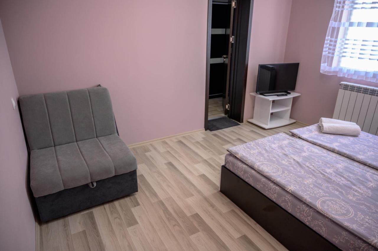 Къща За Гости „Жоро И Дани “ Villa Sapareva Banya Ngoại thất bức ảnh