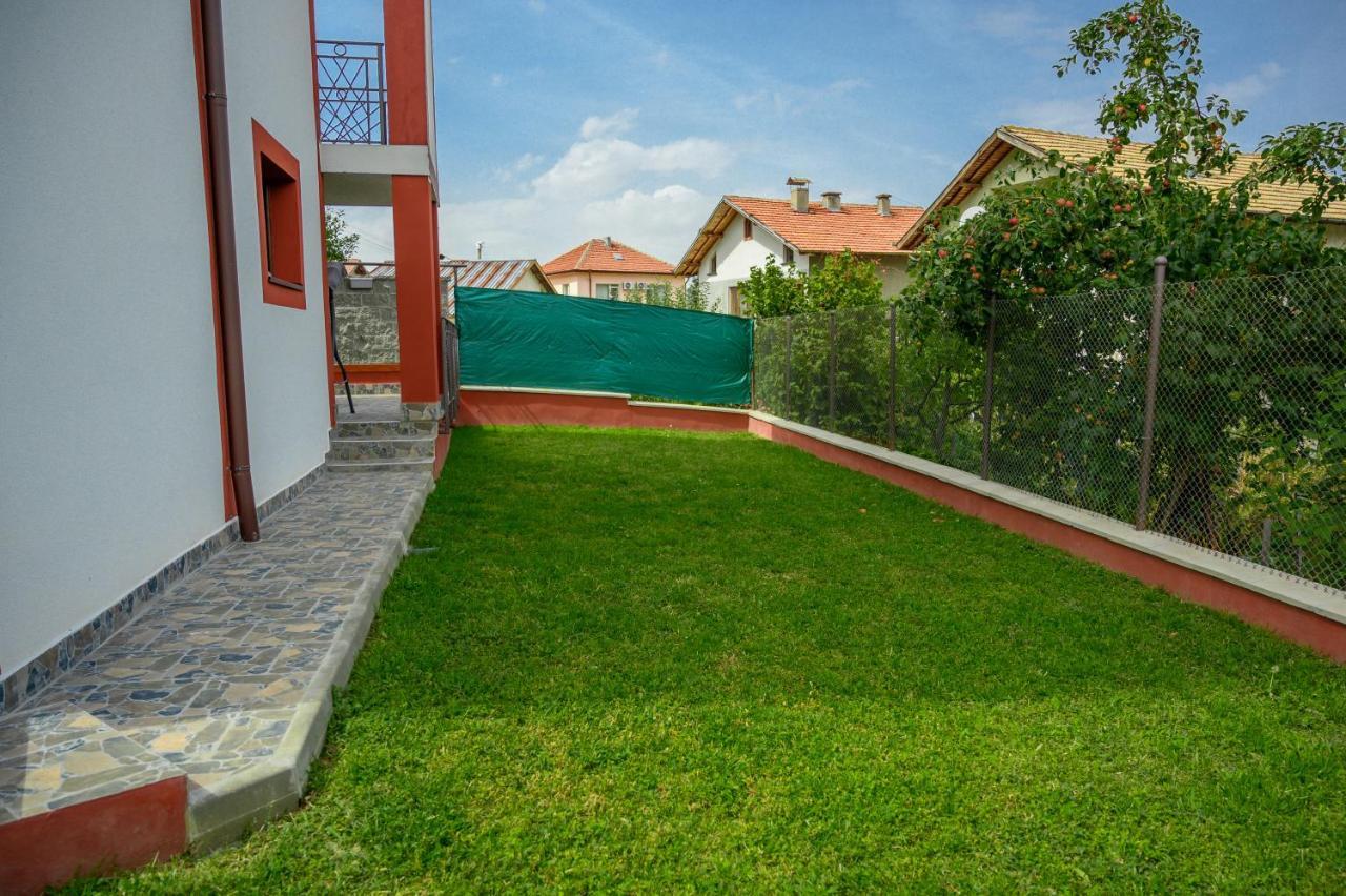Къща За Гости „Жоро И Дани “ Villa Sapareva Banya Ngoại thất bức ảnh
